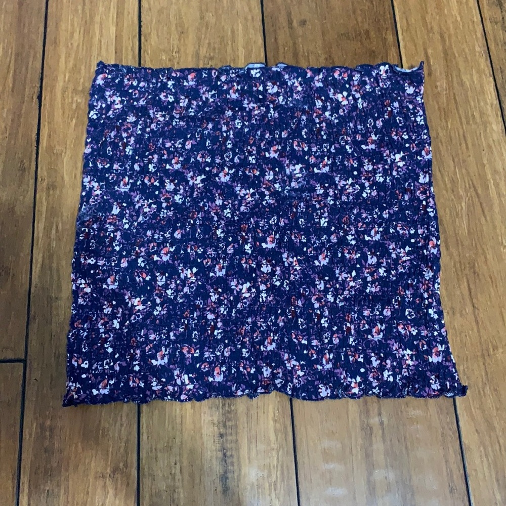 So navy blue tube top with flowers and scrunched